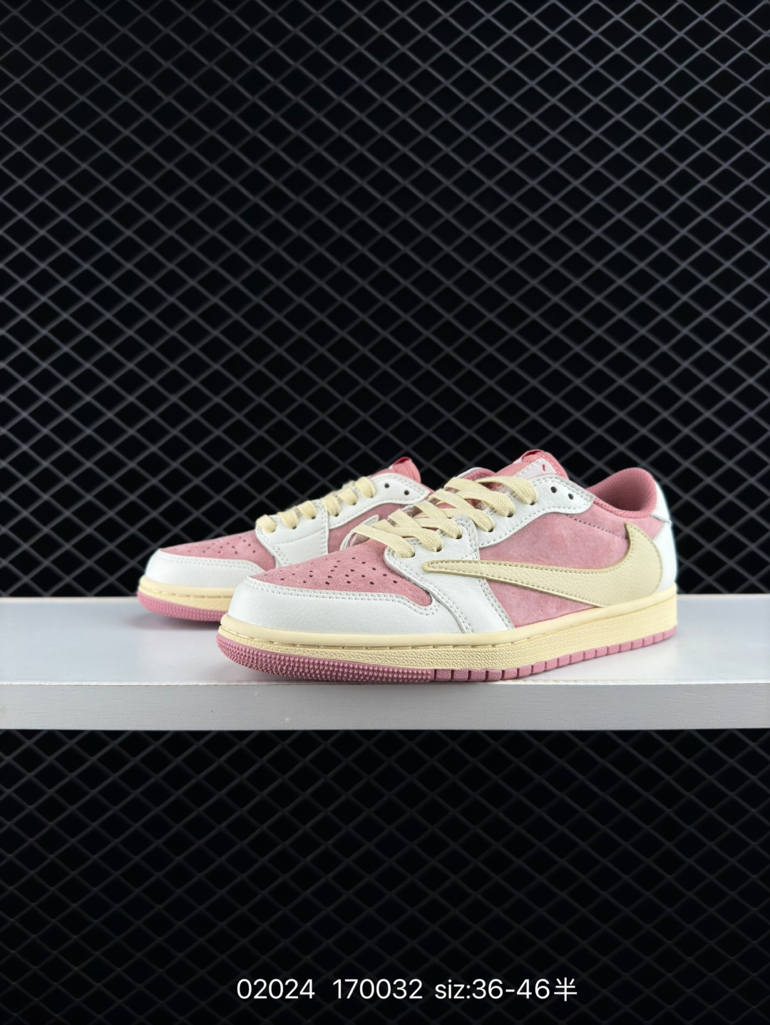 Travis Scott x Air Jordan 1 Low OG 